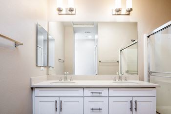 Bathroom with two sinks 